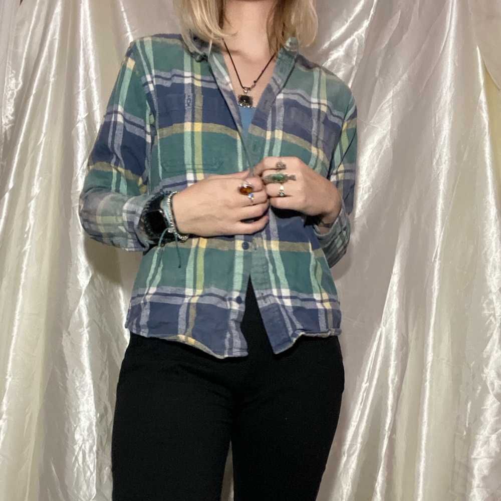 Free Assembly Flannel - Picture 4 of 6